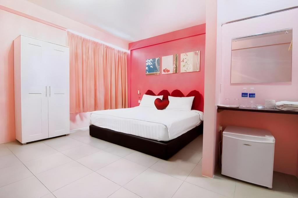 Pice Hotel Bukit Mertajam Exterior photo